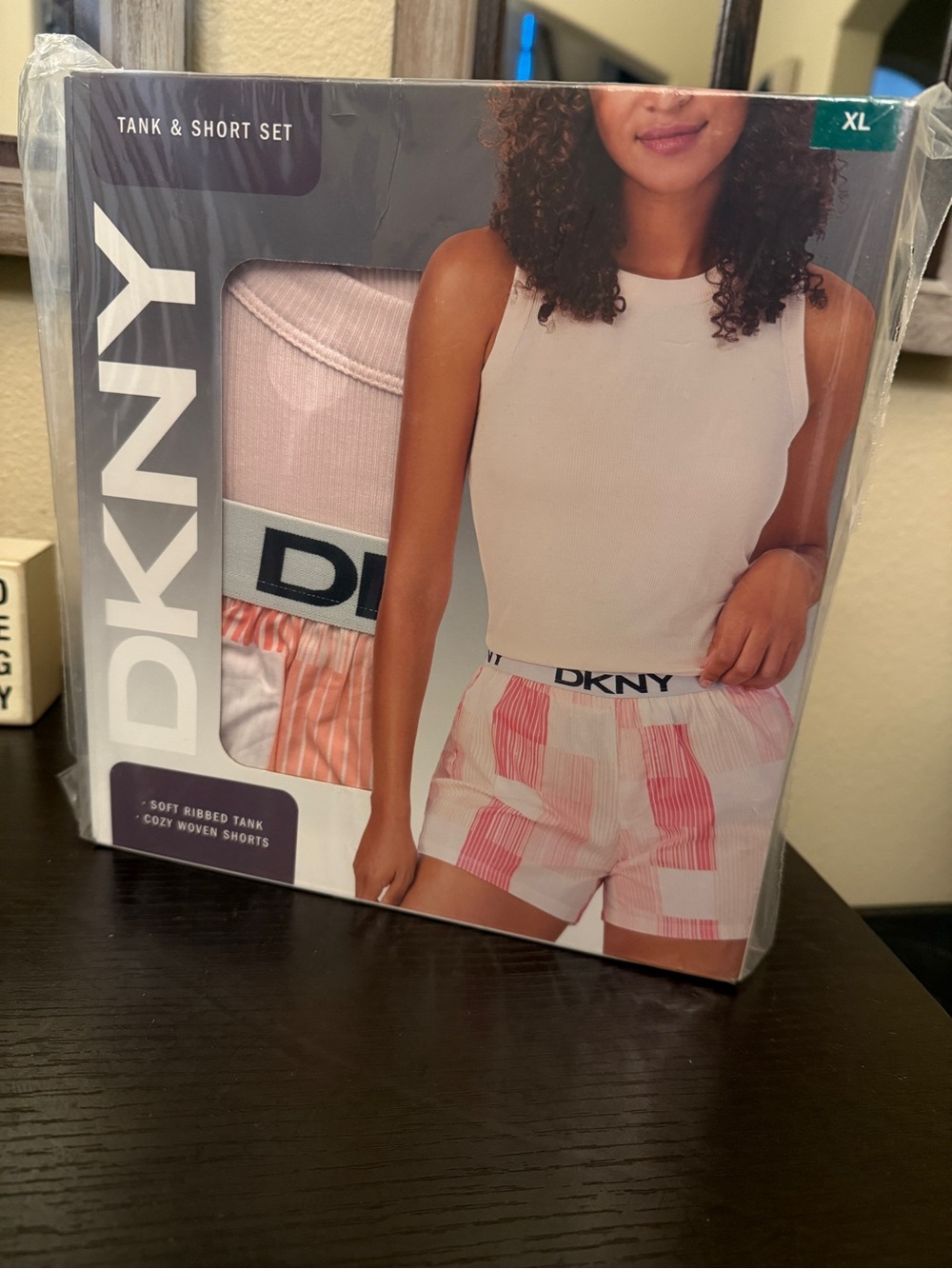 Dkny Pink Tank Top with Patterned Pajamas Shorts Set Womens XL New - Picture 2 of 3